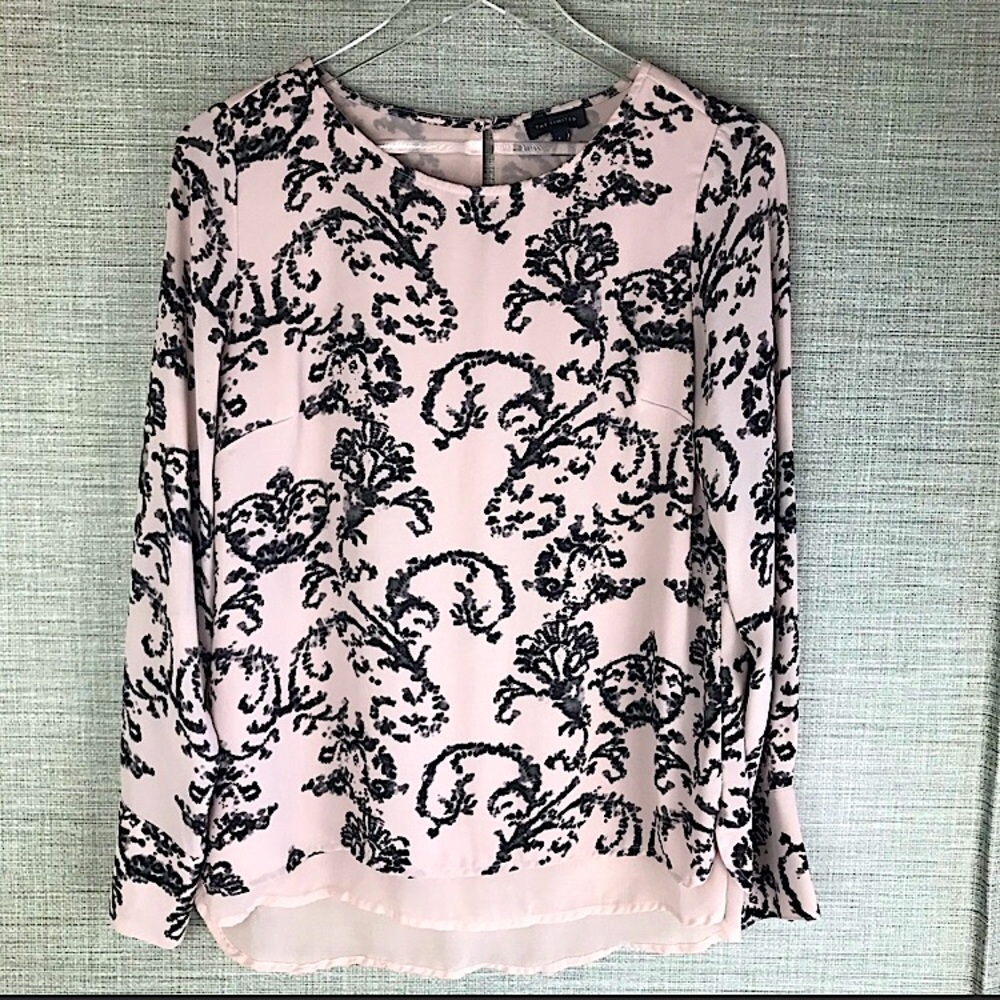 The Limited pink and black tunic top. Size Medium.